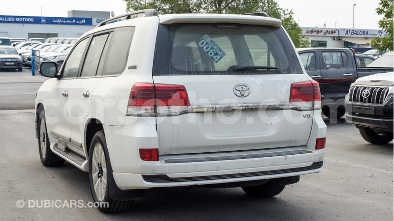 Big with watermark toyota land cruiser maseru import dubai 15402