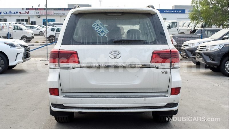 Big with watermark toyota land cruiser maseru import dubai 15402