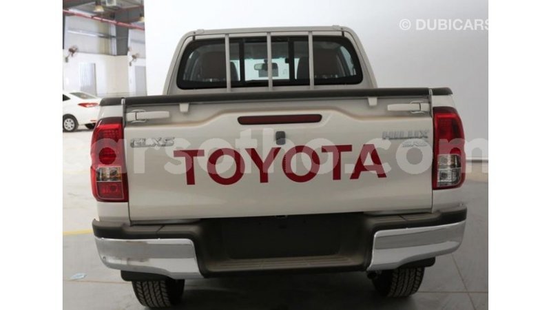 Big with watermark toyota hilux maseru import dubai 15405