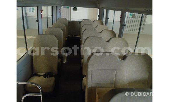 اشتري Imported Abarth 595 White سيارة في Import - Dubai في Maseru اشتري Imported Abarth 595 White سيارة في Import - Dubai في Maseru