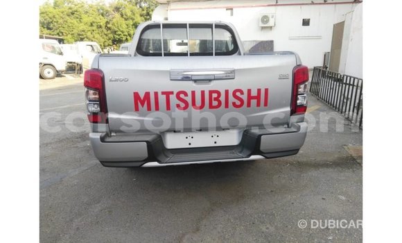 Sayi Imported Mitsubishi L200 Other Mota in Import - Dubai a Maseru Sayi Imported Mitsubishi L200 Other Mota in Import - Dubai a Maseru