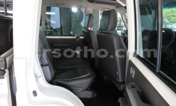 Acheter Occasion Voiture Toyota Land Cruiser Blanc à Maseru, Maseru Acheter Occasion Voiture Toyota Land Cruiser Blanc à Maseru, Maseru
