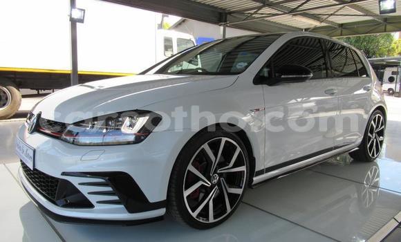 Sayi Na hannu Volkswagen Golf GTI White Mota in Maseru a Maseru Sayi Na hannu Volkswagen Golf GTI White Mota in Maseru a Maseru