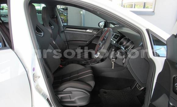 Sayi Na hannu Volkswagen Golf GTI White Mota in Maseru a Maseru Sayi Na hannu Volkswagen Golf GTI White Mota in Maseru a Maseru