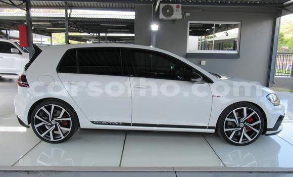 Sayi Na hannu Volkswagen Golf GTI White Mota in Maseru a Maseru Sayi Na hannu Volkswagen Golf GTI White Mota in Maseru a Maseru