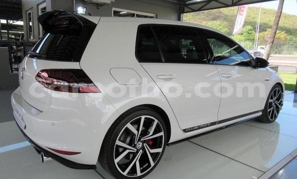 Sayi Na hannu Volkswagen Golf GTI White Mota in Maseru a Maseru Sayi Na hannu Volkswagen Golf GTI White Mota in Maseru a Maseru