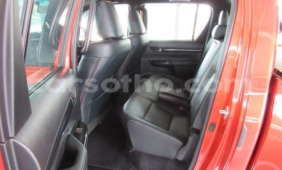 اشتري مستعمل Toyota Hilux Beige سيارة في Roma في Maseru اشتري مستعمل Toyota Hilux Beige سيارة في Roma في Maseru