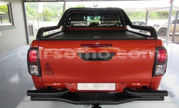 اشتري مستعمل Toyota Hilux Beige سيارة في Roma في Maseru اشتري مستعمل Toyota Hilux Beige سيارة في Roma في Maseru