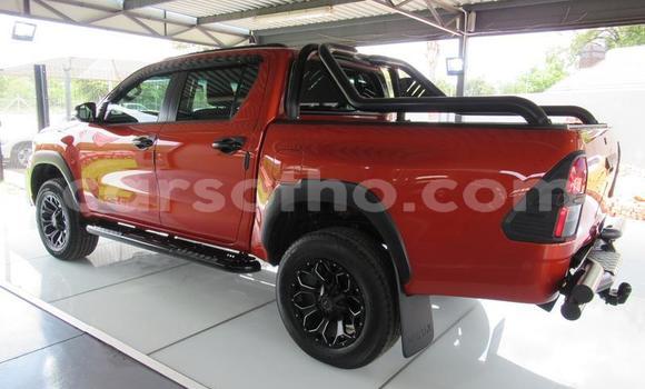 اشتري مستعمل Toyota Hilux Beige سيارة في Roma في Maseru اشتري مستعمل Toyota Hilux Beige سيارة في Roma في Maseru