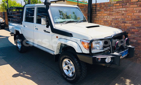 اشتري مستعمل Toyota Land Cruiser White سيارة في Maseru في Maseru اشتري مستعمل Toyota Land Cruiser White سيارة في Maseru في Maseru