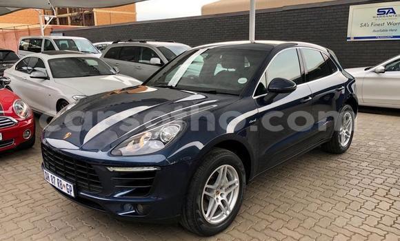 Sayi Na hannu Porsche Macan Blue Mota in Maseru a Maseru