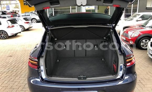 Sayi Na hannu Porsche Macan Blue Mota in Maseru a Maseru Sayi Na hannu Porsche Macan Blue Mota in Maseru a Maseru