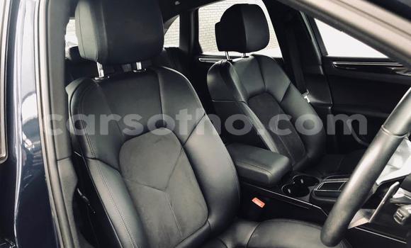 Sayi Na hannu Porsche Macan Blue Mota in Maseru a Maseru Sayi Na hannu Porsche Macan Blue Mota in Maseru a Maseru