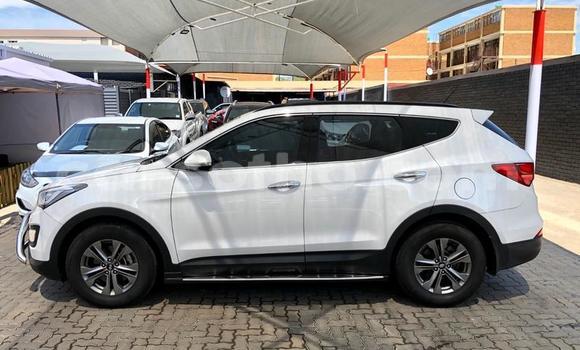 Acheter Occasion Voiture Hyundai Santa Fe Blanc à Maseru, Maseru Acheter Occasion Voiture Hyundai Santa Fe Blanc à Maseru, Maseru