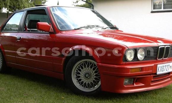 Sayi Na hannu BMW 326 Red Mota in Maseru a Maseru Sayi Na hannu BMW 326 Red Mota in Maseru a Maseru