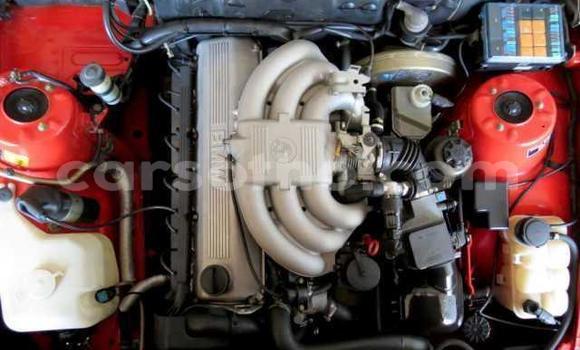 Sayi Na hannu BMW 326 Red Mota in Maseru a Maseru Sayi Na hannu BMW 326 Red Mota in Maseru a Maseru