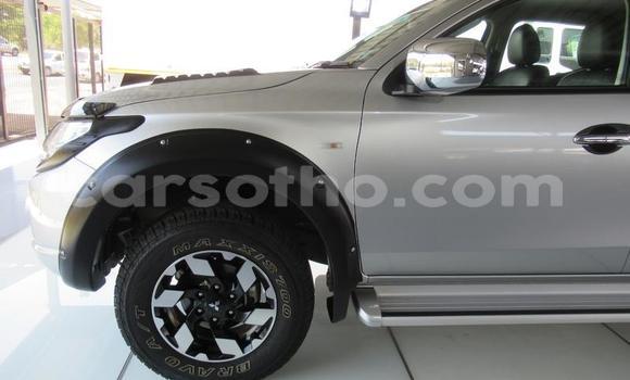 اشتري مستعمل Mitsubishi Triton Silver سيارة في Maseru في Maseru اشتري مستعمل Mitsubishi Triton Silver سيارة في Maseru في Maseru