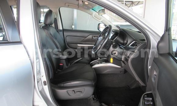 Sayi Na hannu Mitsubishi Triton Silver Mota in Maseru a Maseru Sayi Na hannu Mitsubishi Triton Silver Mota in Maseru a Maseru