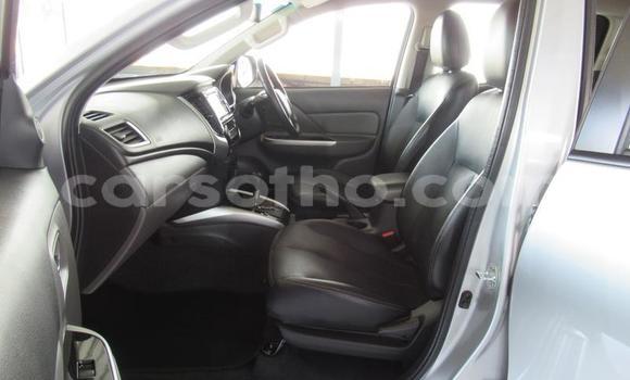 Sayi Na hannu Mitsubishi Triton Silver Mota in Maseru a Maseru Sayi Na hannu Mitsubishi Triton Silver Mota in Maseru a Maseru