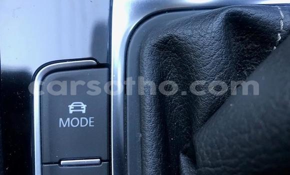 Buy Used Volkswagen Golf R Blue Car in Maseru in Maseru Buy Used Volkswagen Golf R Blue Car in Maseru in Maseru