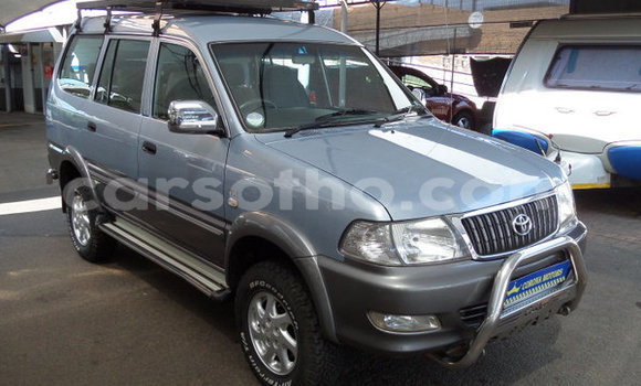 Buy Used Toyota Comfort Blue Car in Maseru in Maseru Buy Used Toyota Comfort Blue Car in Maseru in Maseru