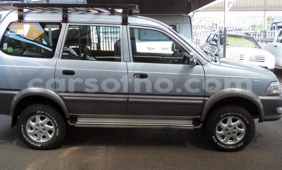 Buy Used Toyota Comfort Blue Car in Maseru in Maseru Buy Used Toyota Comfort Blue Car in Maseru in Maseru