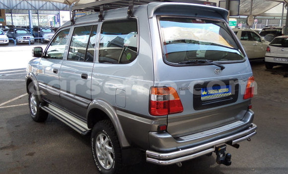 Buy Used Toyota Comfort Blue Car in Maseru in Maseru Buy Used Toyota Comfort Blue Car in Maseru in Maseru