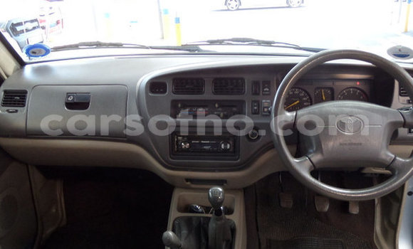 Buy Used Toyota Comfort Blue Car in Maseru in Maseru Buy Used Toyota Comfort Blue Car in Maseru in Maseru