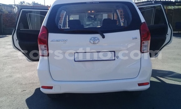 Buy Used Toyota Avanza White Car in Maputsoe in Leribe Buy Used Toyota Avanza White Car in Maputsoe in Leribe