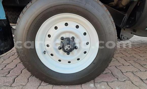 Buy Used Toyota Hilux Blue Car in Maputsoe in Leribe Buy Used Toyota Hilux Blue Car in Maputsoe in Leribe