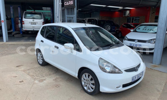 Buy Used Honda FIT White Car in Maputsoe in Leribe Buy Used Honda FIT White Car in Maputsoe in Leribe