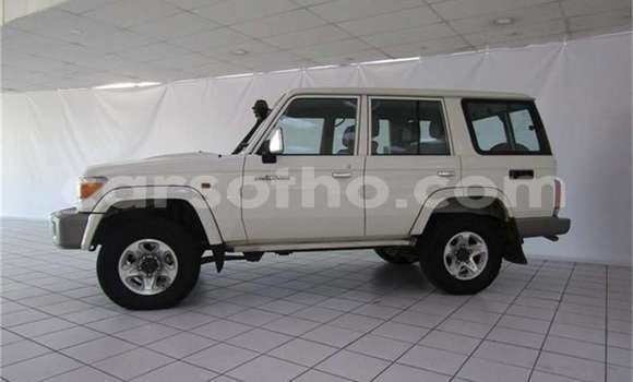 Buy Used Toyota Land Cruiser White Car in Butha–Buthe in Thaba-Tseka Buy Used Toyota Land Cruiser White Car in Butha–Buthe in Thaba-Tseka