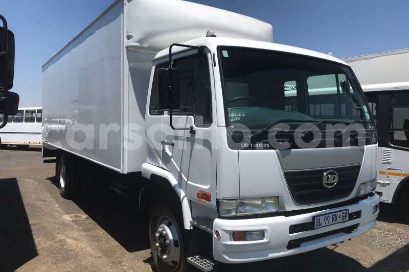 Big with watermark nissan cedric maseru maseru 15481