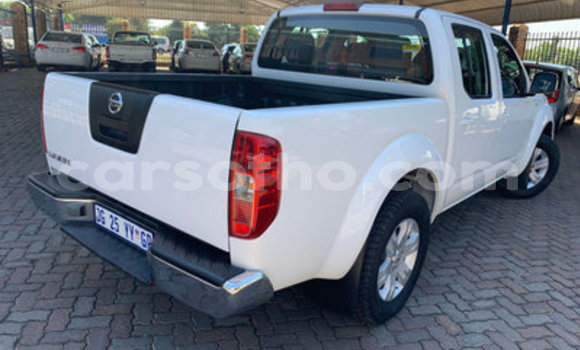 Buy Used Nissan Navara White Car in Maseru in Maseru Buy Used Nissan Navara White Car in Maseru in Maseru