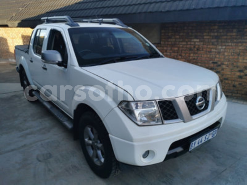 Big with watermark nissan navara leribe maputsoe 15485