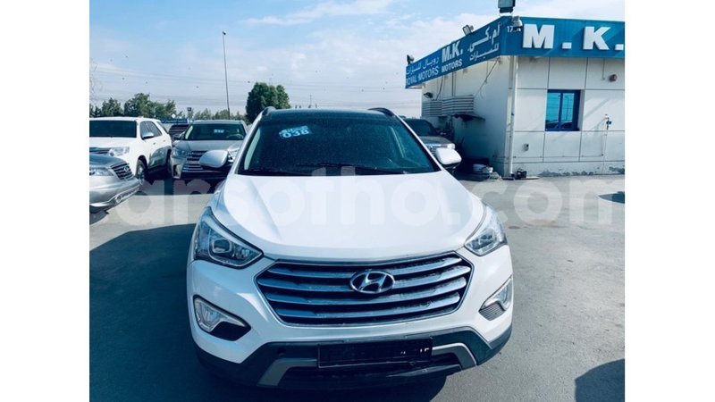 Big with watermark hyundai santa fe maseru import dubai 15501