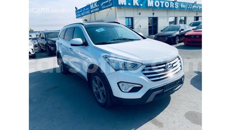 Big with watermark hyundai santa fe maseru import dubai 15501