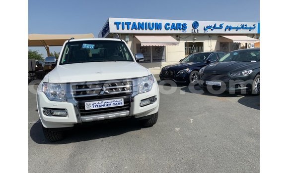 Sayi Imported Mitsubishi Pajero White Mota in Import - Dubai a Maseru Sayi Imported Mitsubishi Pajero White Mota in Import - Dubai a Maseru