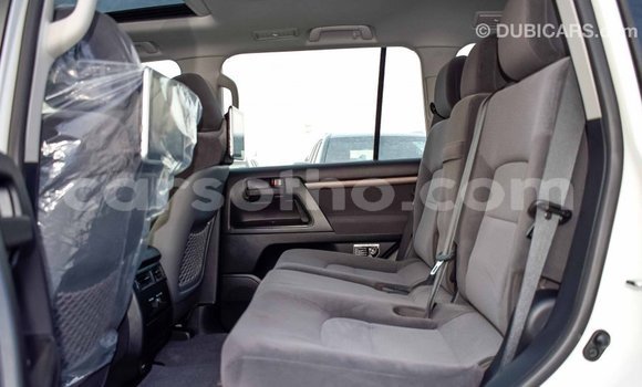 اشتري Imported Toyota Land Cruiser Other سيارة في Import - Dubai في Maseru اشتري Imported Toyota Land Cruiser Other سيارة في Import - Dubai في Maseru