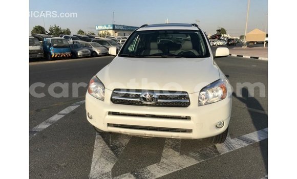 Buy Import Toyota 4Runner White Car in Import - Dubai in Maseru Buy Import Toyota 4Runner White Car in Import - Dubai in Maseru