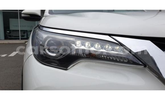 Buy Used Toyota Fortuner White Car in Roma in Maseru Buy Used Toyota Fortuner White Car in Roma in Maseru