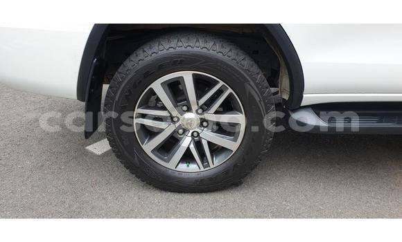 Buy Used Toyota Fortuner White Car in Roma in Maseru Buy Used Toyota Fortuner White Car in Roma in Maseru