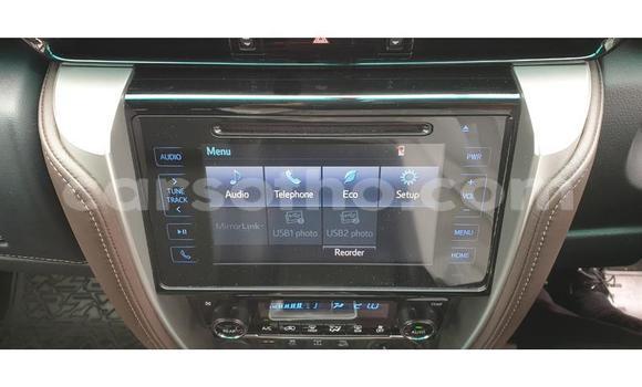 Buy Used Toyota Fortuner White Car in Roma in Maseru Buy Used Toyota Fortuner White Car in Roma in Maseru