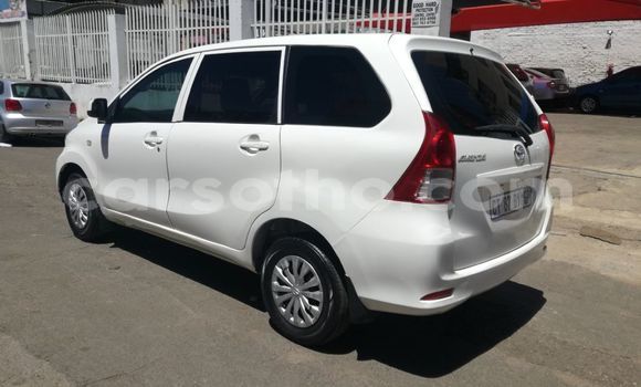 Buy Used Toyota Avanza Green Car in Maputsoe in Leribe Buy Used Toyota Avanza Green Car in Maputsoe in Leribe