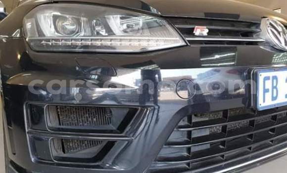 Sayi Na hannu Volkswagen Golf R Black Mota in Thaba–Tseka a Mafeteng Sayi Na hannu Volkswagen Golf R Black Mota in Thaba–Tseka a Mafeteng