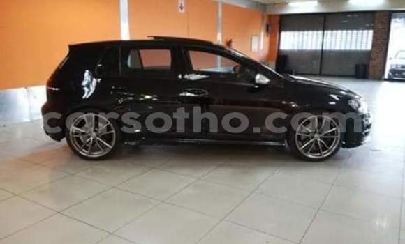 Sayi Na hannu Volkswagen Golf R Black Mota in Thaba–Tseka a Mafeteng Sayi Na hannu Volkswagen Golf R Black Mota in Thaba–Tseka a Mafeteng