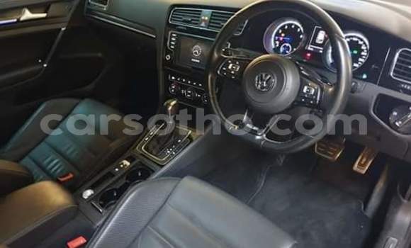 Sayi Na hannu Volkswagen Golf R Black Mota in Thaba–Tseka a Mafeteng Sayi Na hannu Volkswagen Golf R Black Mota in Thaba–Tseka a Mafeteng