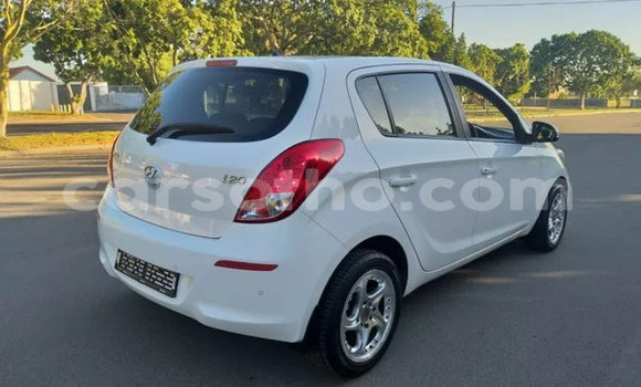 اشتري مستعمل Hyundai i20 White سيارة في Maseru في Maseru اشتري مستعمل Hyundai i20 White سيارة في Maseru في Maseru