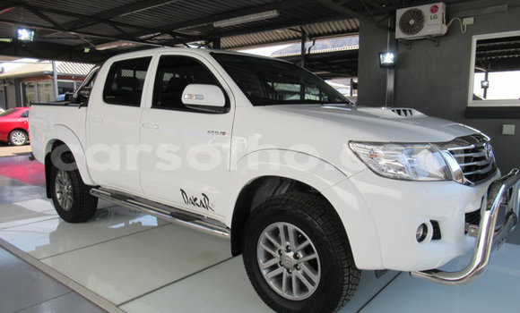 Buy Used Toyota Hilux White Car in Maseru in Maseru Buy Used Toyota Hilux White Car in Maseru in Maseru