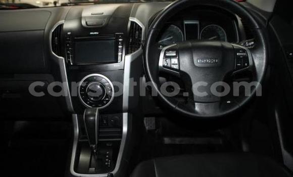 Sayi Na hannu Isuzu KB White Mota in Maseru a Maseru Sayi Na hannu Isuzu KB White Mota in Maseru a Maseru